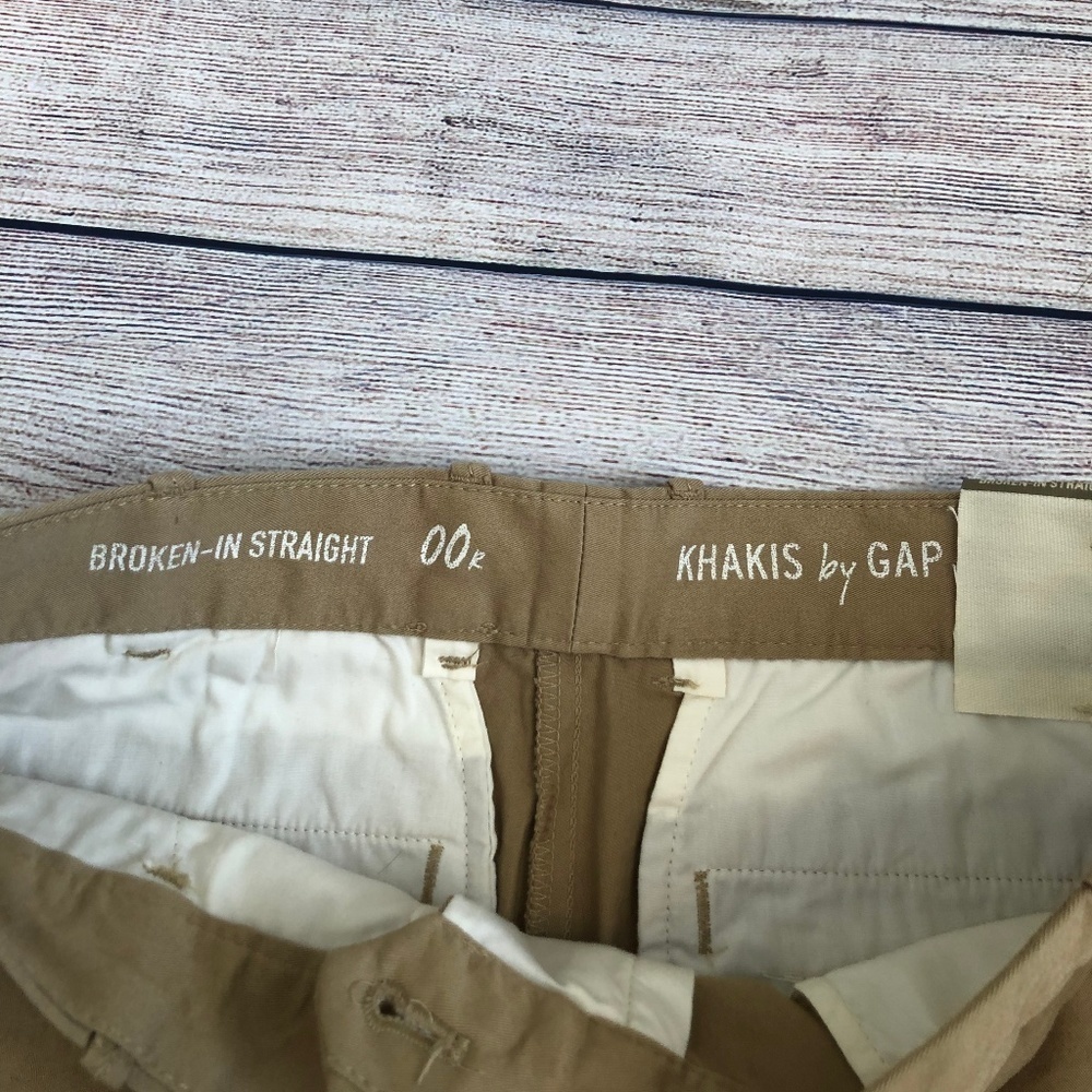 Nwt Gap Broken-In Straight Khakis Size 00r - image 3